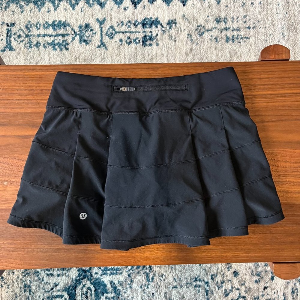Lululemon Black Pace Rival Mid-Rise Skirt Size 4